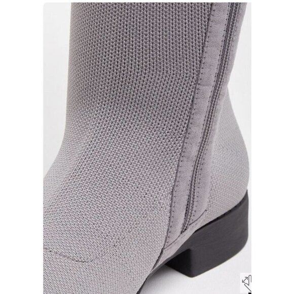 Torrid Stretch Knit Over The Knee Heel Boots Size 8.5 WW Wide Width Gray NEW - Picture 3 of 4